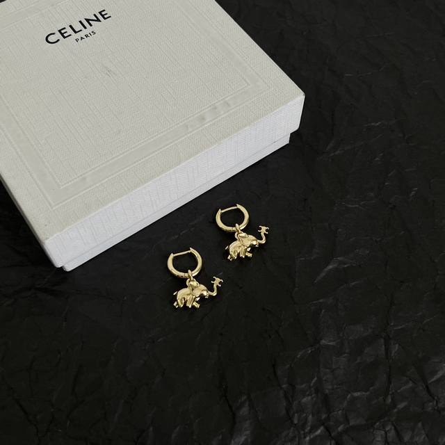 p80 Celine earrings have always been a benchmark in the world of minimalist fash