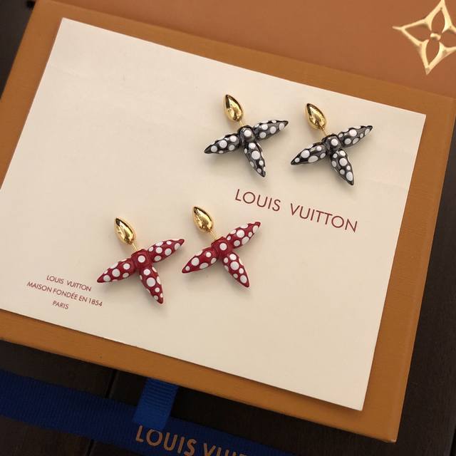 p80 精工版本 新款路易威登耳钉火爆 大气 Lv 十字耳钉Louis Vuitton横扫时尚界，走秀款 街拍 经典元素独特见解，高端精致。电镀18K金工艺 专