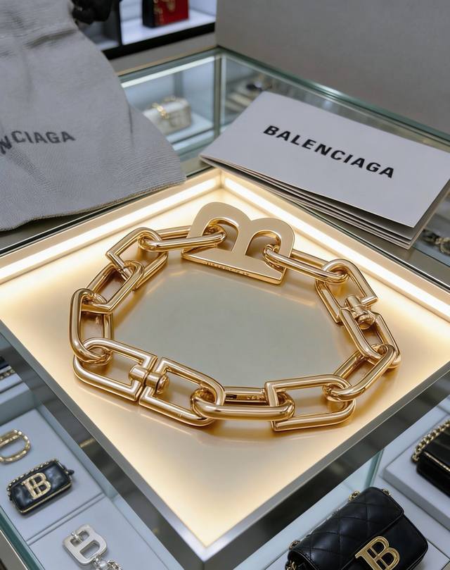 p110。 原单货新品 巴黎世家 Balenciaga手链专柜一致巴黎世家手链 男女火爆款出货 设计独特 前卫 男女必备！