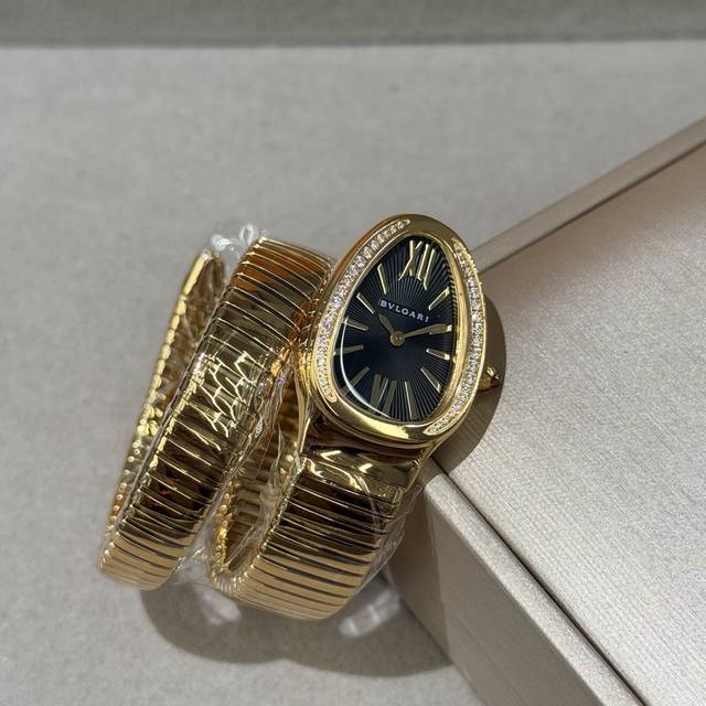 340 金 360钻20 Bvlgari宝格丽 Serpenti Spiga 期待已久 历时2年时间打造的完美专柜版本 腕表将灵蛇的曼妙造型与Tubogas