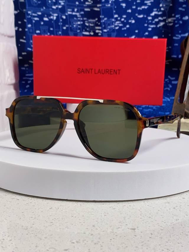p100 Saint Laurennt圣罗兰 2026新款Ysl杨树林 宋佳同款时尚轻奢方形大框明星同款圣家太阳眼镜超轻跨境潮墨镜 Sl545 p100 Saint Laurennt圣罗兰 2026新款Ysl杨树林 宋佳同款时尚轻奢方形大框明星同款圣家太阳眼镜超轻跨境潮墨镜 Sl545
