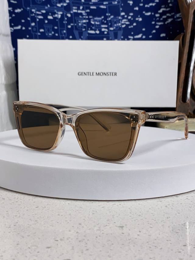 p100 Gentle Moster Gm 2026新款Gm墨镜 可配近视墨镜潮酷金属高质感小 防紫外线女太阳眼镜 型号：Solbei