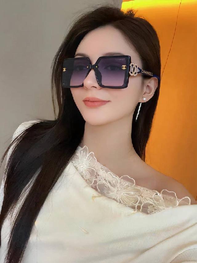 p100 Chanel香奈儿 2026新款时尚大方太阳镜简约女士街拍潮流防紫外线墨镜太阳镜台网红爆款