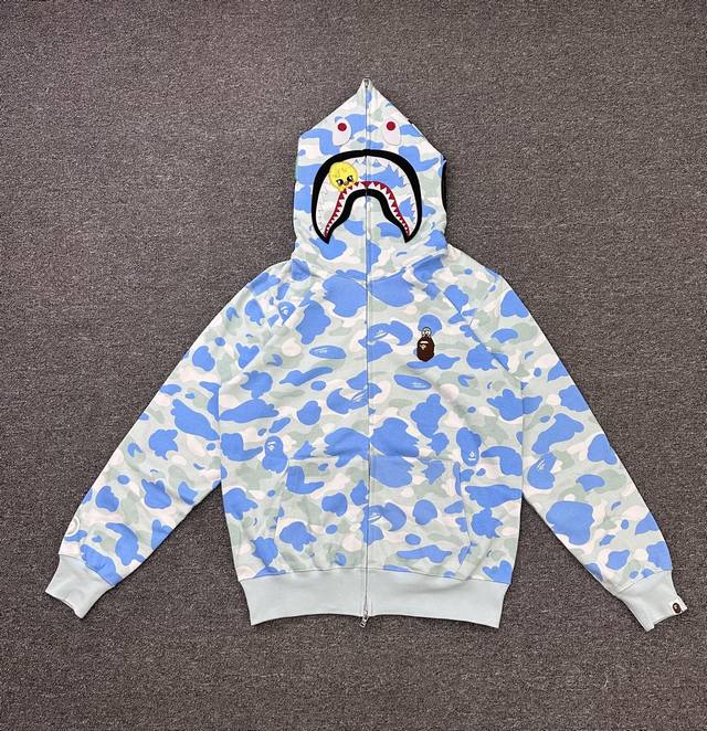 290 Xx202 Bape Stray Kids Collaboration Fw25 Shark and Chick Embroidered All-ove 290 Xx202 Bape Stray Kids Collaboration Fw25 Shark and Chick Embroidered All-ove