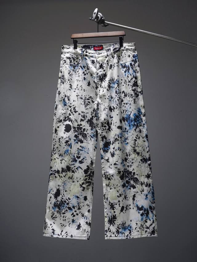 p150 Supreme Ss26 Week 1 Tie-dye Embroidered Comfortable Loose Straight Leg Jean p150 Supreme Ss26 Week 1 Tie-dye Embroidered Comfortable Loose Straight Leg Jean