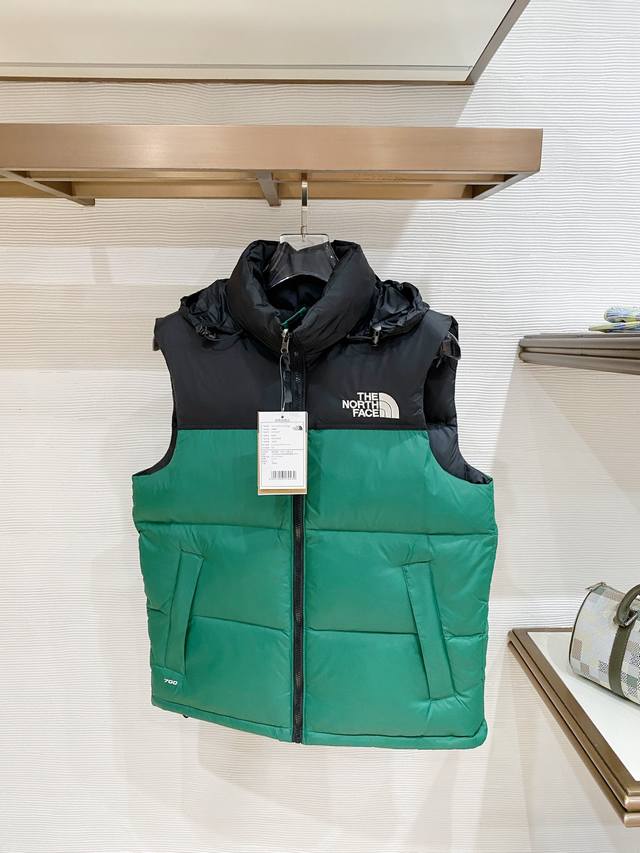 p230 The North Face 1996 Classic Couple Vest Sizes: Xs SML XL XXL Colors: Matcha