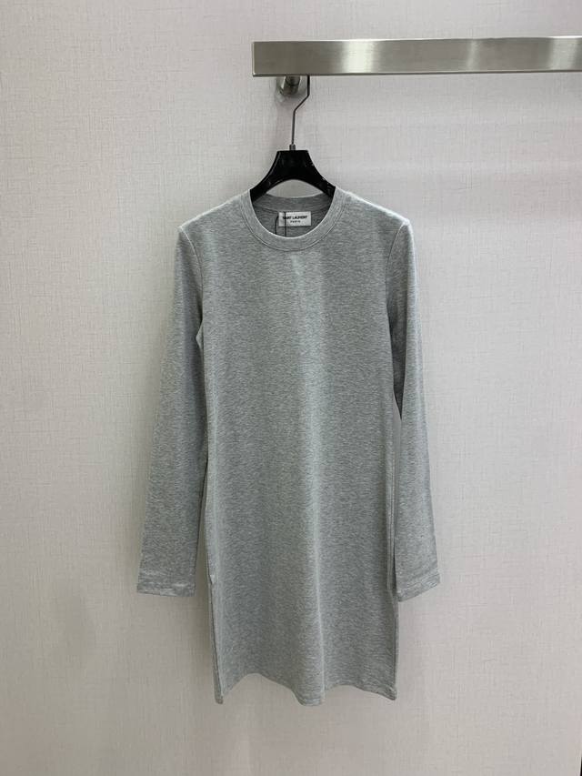 Highly recommend YSL 2026 early autumn new minimalist long-sleeved dress. It loo