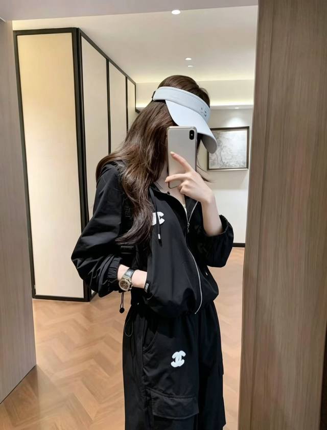 Fc, New Arrival (250 ) Chanel hooded jacket + wide-leg cargo pants two-piece set