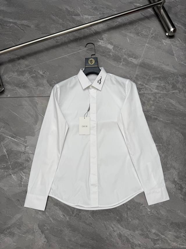 p220 Dio* Dior collar with small embroidered lettering shirt Sizes: 38, 39, 40,