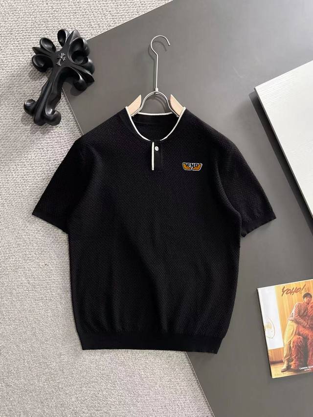 Ships the next day p180 Fendi 2026 Spring/Summer New Knitted Short-Sleeve T-Shir Ships the next day p180 Fendi 2026 Spring/Summer New Knitted Short-Sleeve T-Shir