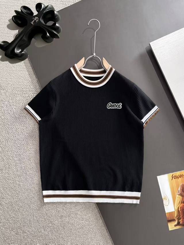 Ships the next day (p180) Gucci 2026 Spring/Summer Men's Preppy Style Color-Bloc Ships the next day (p180) Gucci 2026 Spring/Summer Men's Preppy Style Color-Bloc