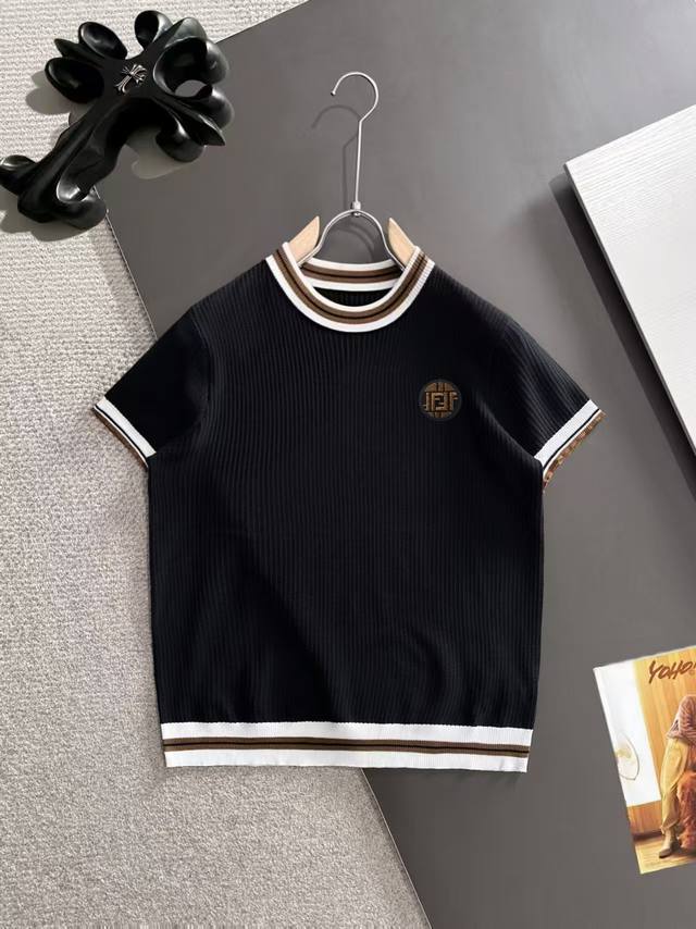 Ships the next day p180 Fendi 2026 Spring/Summer Men's College Style Color Block Ships the next day p180 Fendi 2026 Spring/Summer Men's College Style Color Block