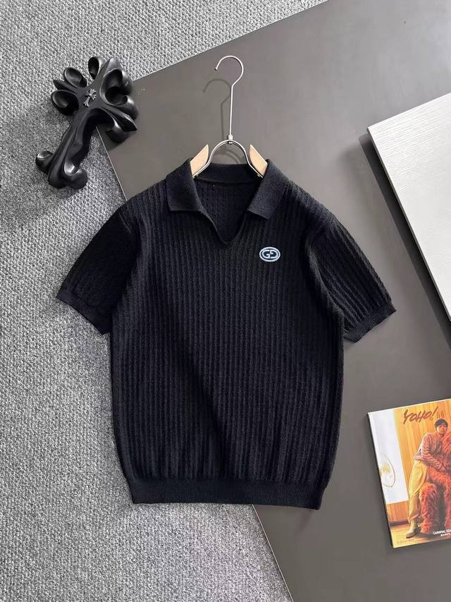 Ships the next day p180 Gucci 2026 Spring/Summer Premium Solid Color Short-Sleev Ships the next day p180 Gucci 2026 Spring/Summer Premium Solid Color Short-Sleev