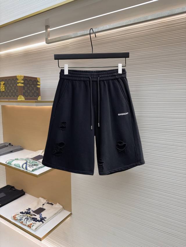 p240 Givenchy 2026 Summer New Men's Casual Shorts, complete with all three label p240 Givenchy 2026 Summer New Men's Casual Shorts, complete with all three label