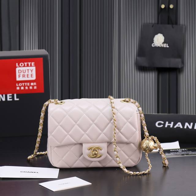 270. Returned stock with full gift box. Chanel flap bag. I absolutely love this