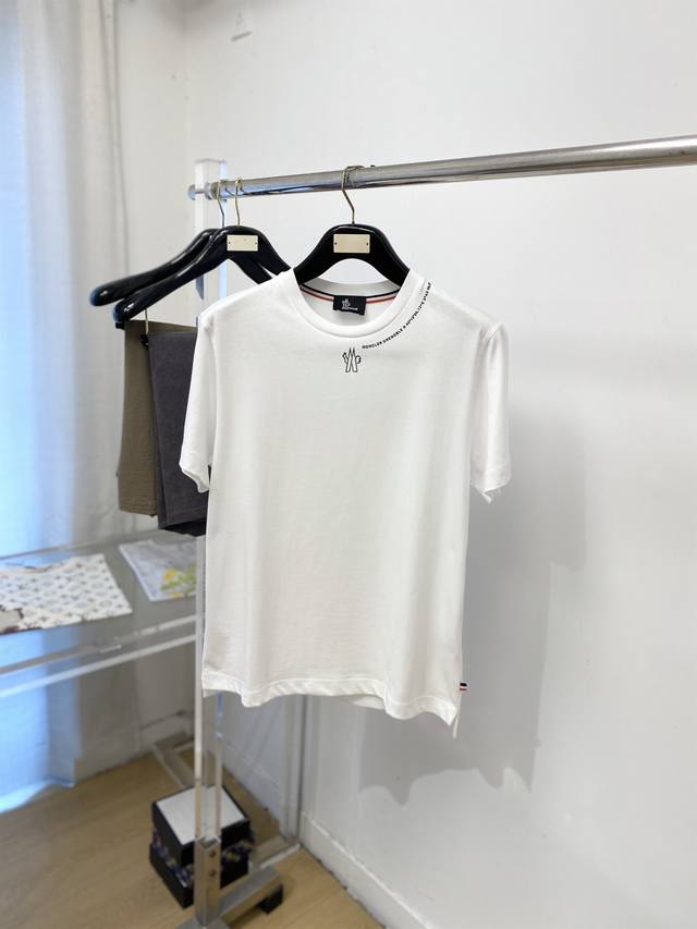 Moncler 2026 New Arrival Short-Sleeve T-Shirt, stylish and fashionable, simple a