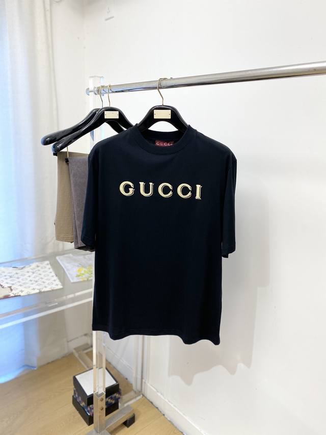 Gucci 2026 New Arrival Short-Sleeve T-Shirt, stylish and fashionable, simple and