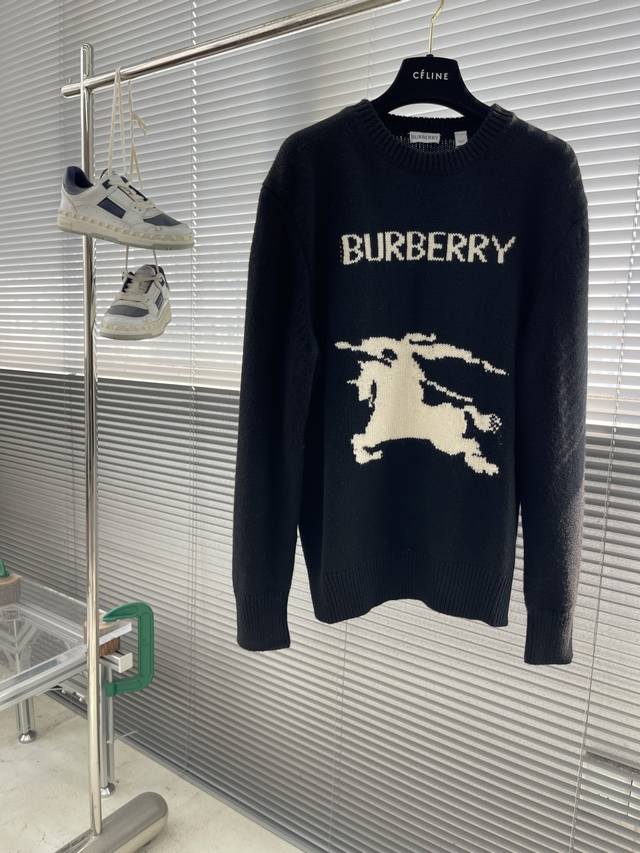 p420 -Bbr 25Fw Equestrian Knight Logo Cashmere Blend Knit Sweater. selects high- p420 -Bbr 25Fw Equestrian Knight Logo Cashmere Blend Knit Sweater. selects high-