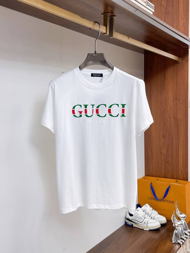 p140 Gucci T-shirt with all three tags intact. Newest 2026 Summer collection, sh p140 Gucci T-shirt with all three tags intact. Newest 2026 Summer collection, sh