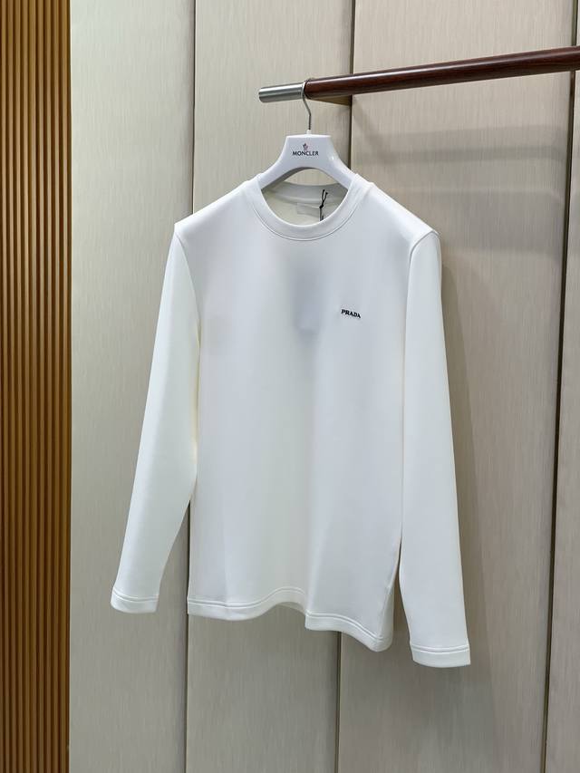 p240, Prada, 2026 Early Autumn New Arrival, available in boutiques, fashionable p240, Prada, 2026 Early Autumn New Arrival, available in boutiques, fashionable
