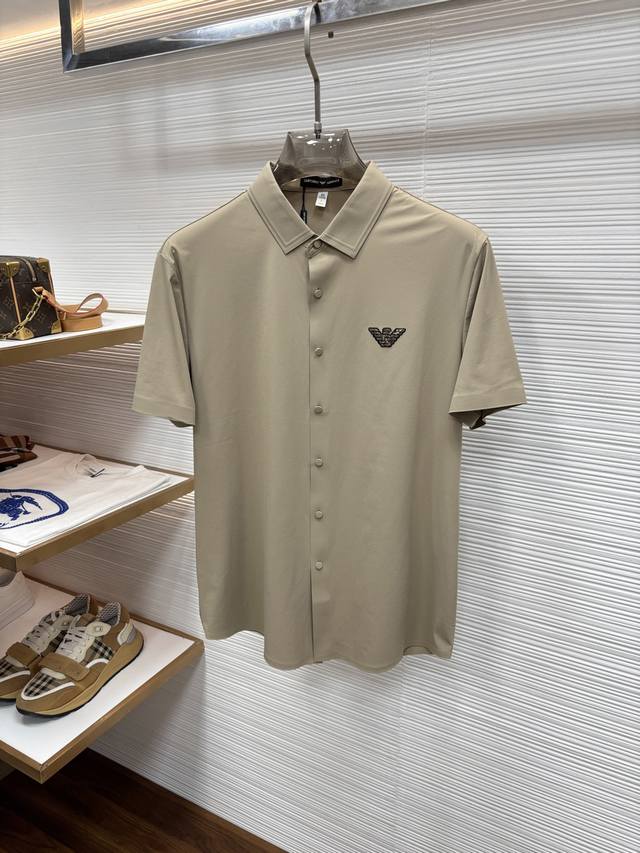 p250 Armani's must-have item for high-end business professionals! Seamless, heat