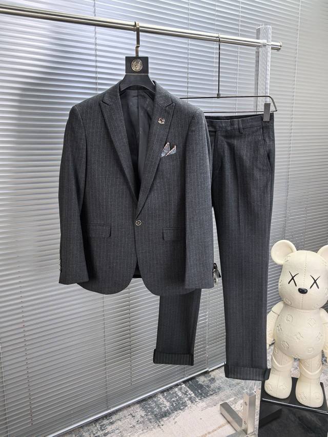 p600 Dior. 2026 Casual Business Suit Set, Wedding Suit. A stylish and comfortabl