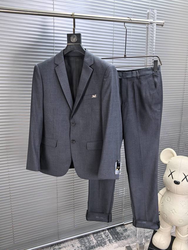 p600 Armani. 2026 Casual Business Suit Set, Wedding Suit. A stylish and comforta