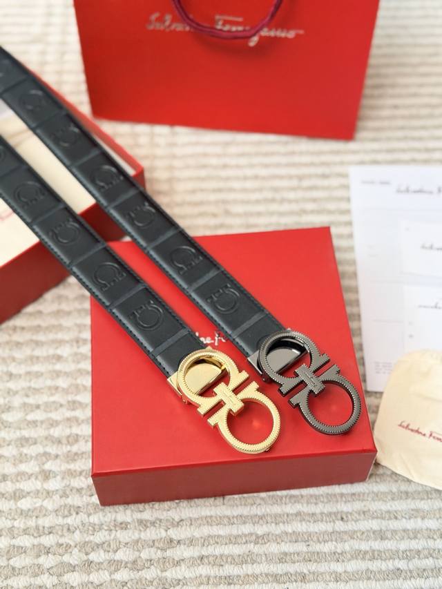 Original quality p180 Ferragamo belt with full packaging. This belt perfectly co