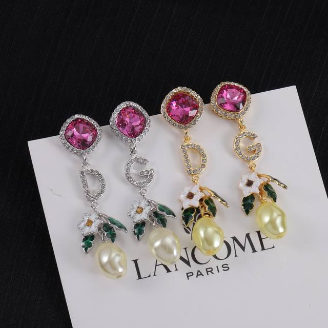 Dolce&Gabbana 杜嘉班纳 D&G 耳钉￥p80