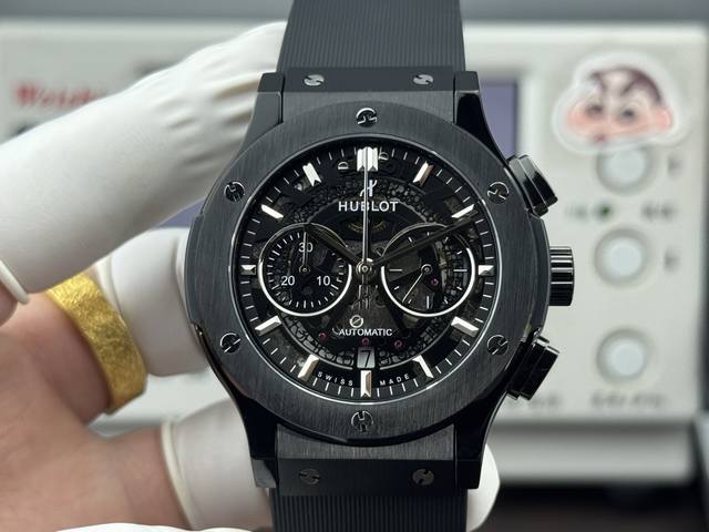 White 1550 - Gold & Black 2080 Single row of diamonds +100 Skeletonized dial +10 White 1550 - Gold & Black 2080 Single row of diamonds +100 Skeletonized dial +10