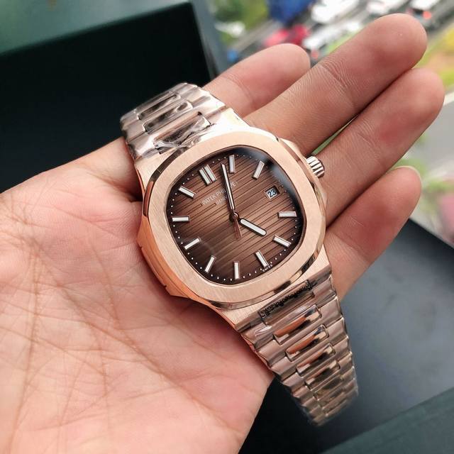 1170 Annual Upgrade Bestselling Nautilus Series Men's Watch adds official synchr 1170 Annual Upgrade Bestselling Nautilus Series Men's Watch adds official synchr