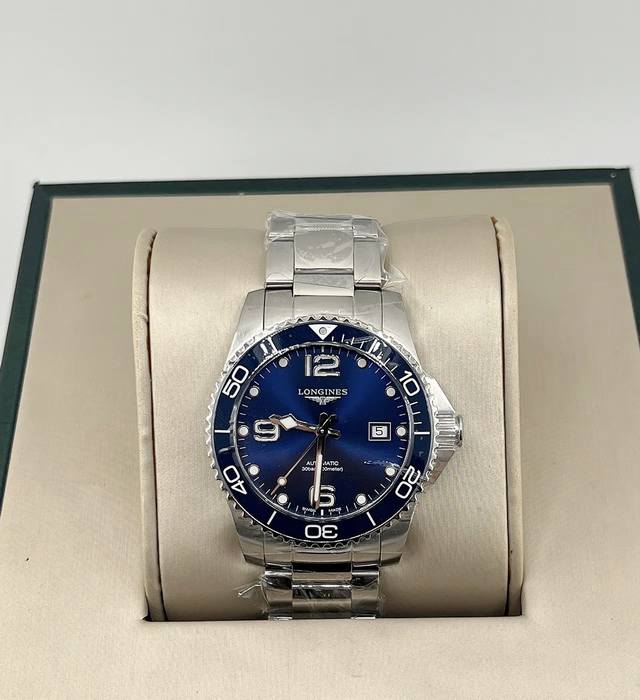 520 Longines Conquest Diving Series Automatic Mechanical Movement Date Display 3
